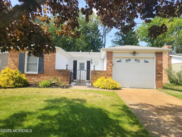 $349,900 | 89 Courtshire Drive, Brick, NJ 08723