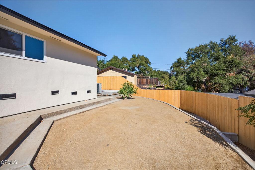 310 Prospect Street Oak View, CA 93022 - Photo 30 of 38 a view of balcony and floor