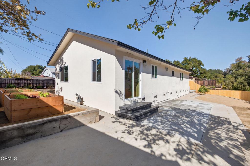 310 Prospect Street Oak View, CA 93022 - Photo 32 of 38 a view of backyard with a large tree