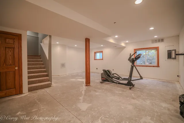 $349,000 | 215 St Andrews Drive, DeKalb, IL 60115