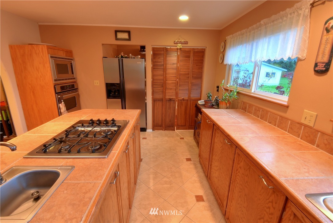 6118 Kickerville Road Ferndale, WA 98248 - Photo 6 of 25