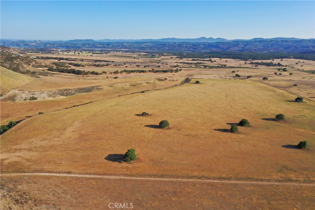 80 Lockwood Road Bradley, CA 93426 - Photo 8 of 11