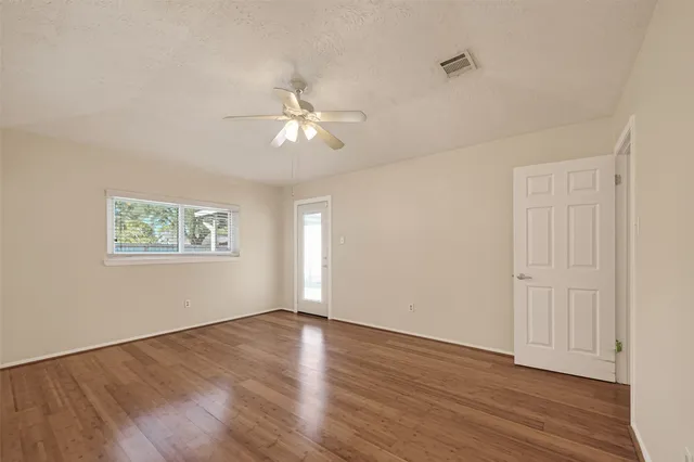 $295,000 | 2905 Park Shadow Lane, Deer Park, TX 77536