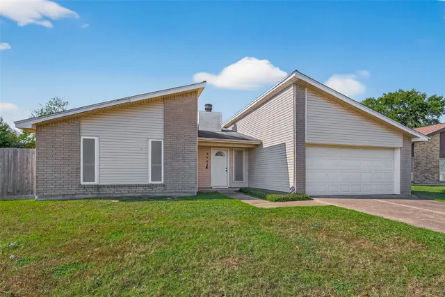 $295,000 | 2905 Park Shadow Lane, Deer Park, TX 77536