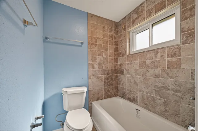 $295,000 | 2905 Park Shadow Lane, Deer Park, TX 77536