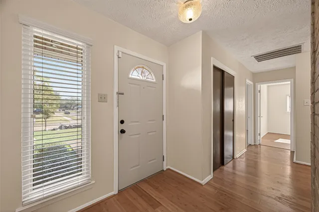 $295,000 | 2905 Park Shadow Lane, Deer Park, TX 77536