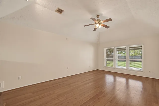 $295,000 | 2905 Park Shadow Lane, Deer Park, TX 77536