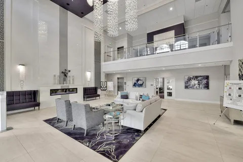 $395,000 | 10585 Royal Caribbean Circle, Boynton Beach, FL 33437