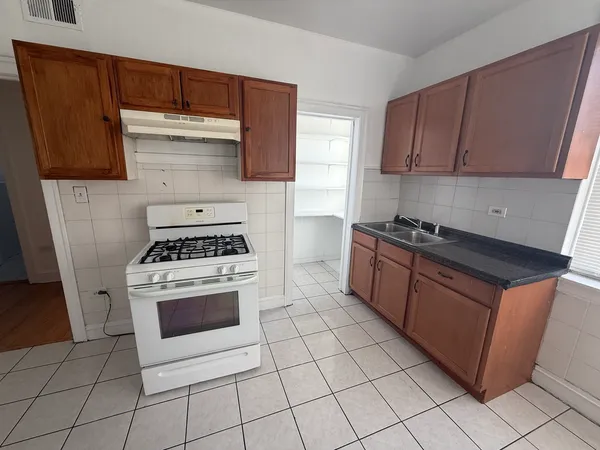 $1,495 | 5333 West Fullerton Avenue, Unit 1RFB, Chicago, IL 60639