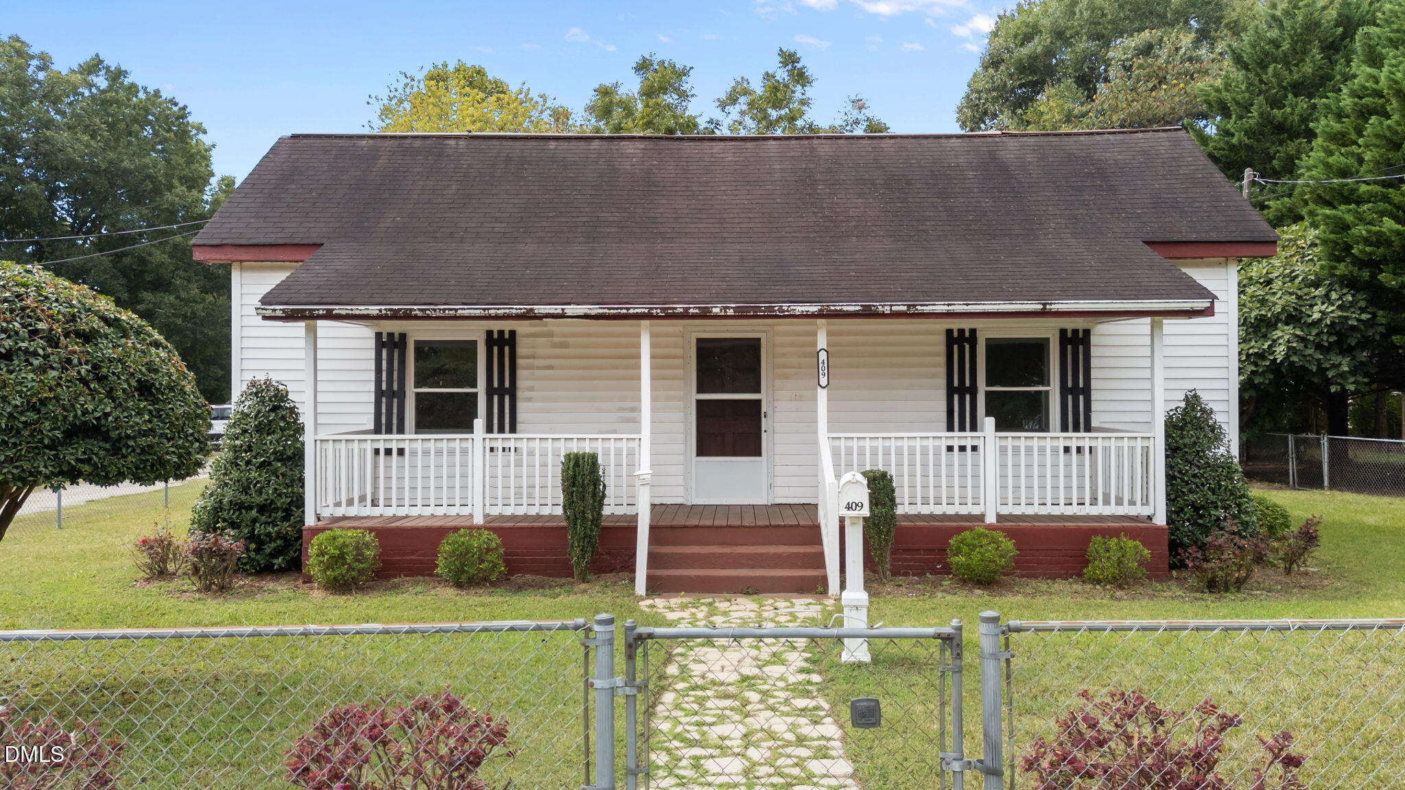 409 W Drive Selma, NC 27576 - Photo 1 of 46 1-web-or-mls-DJI_20250915113103_0834_D