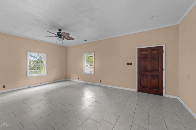 $140,000 | 409 W Drive, Selma, NC 27576