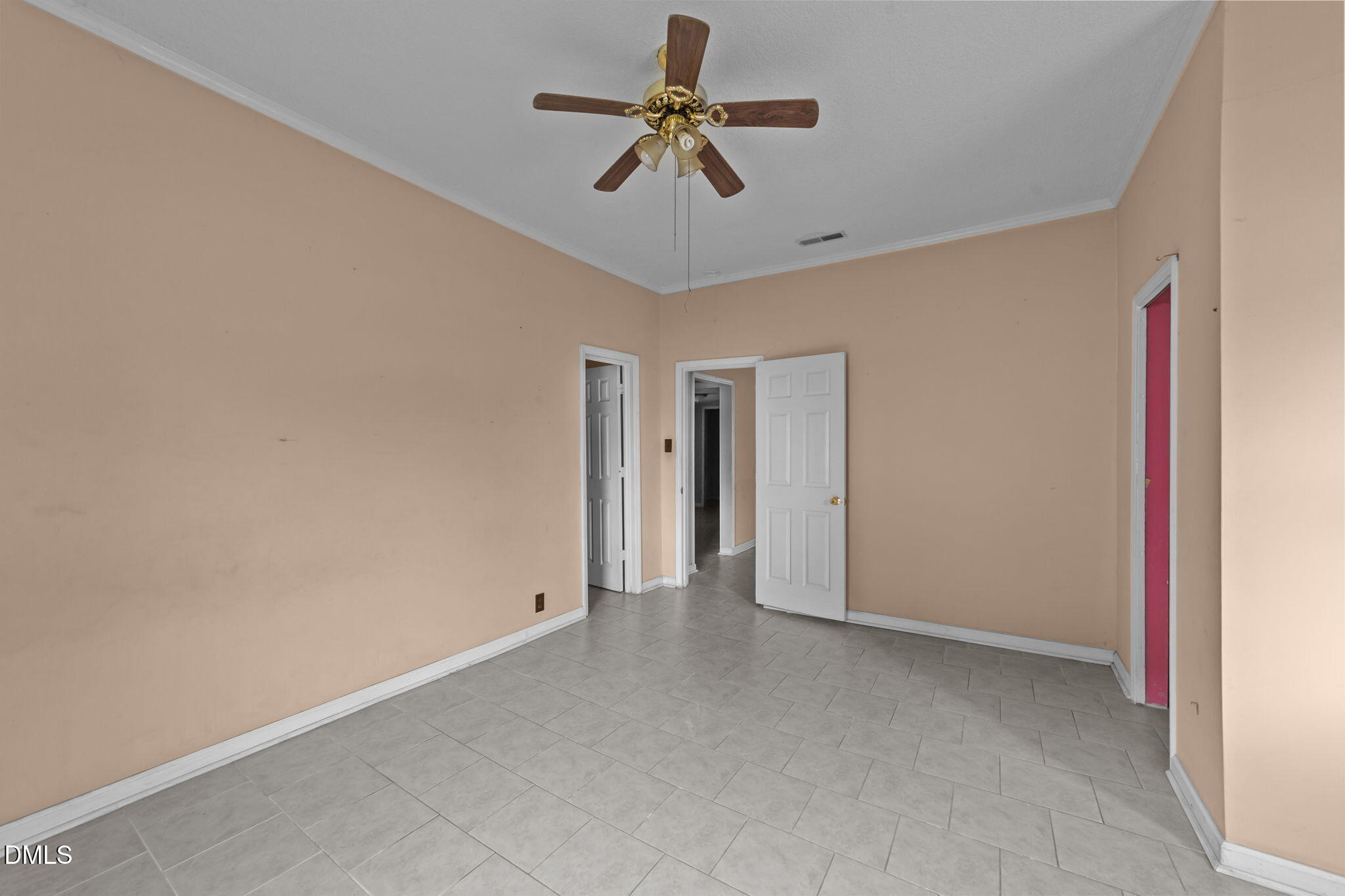 409 W Drive Selma, NC 27576 - Photo 20 of 46 41-web-or-mls-VB4A3595