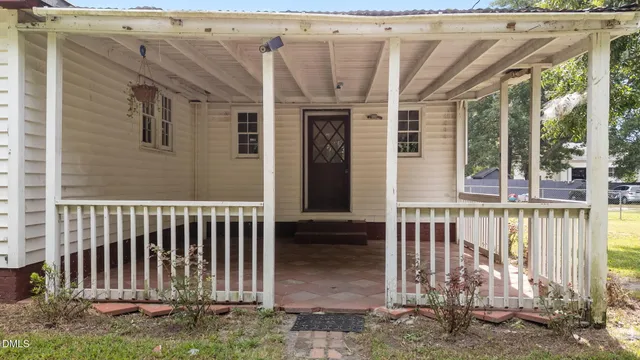$140,000 | 409 W Drive, Selma, NC 27576