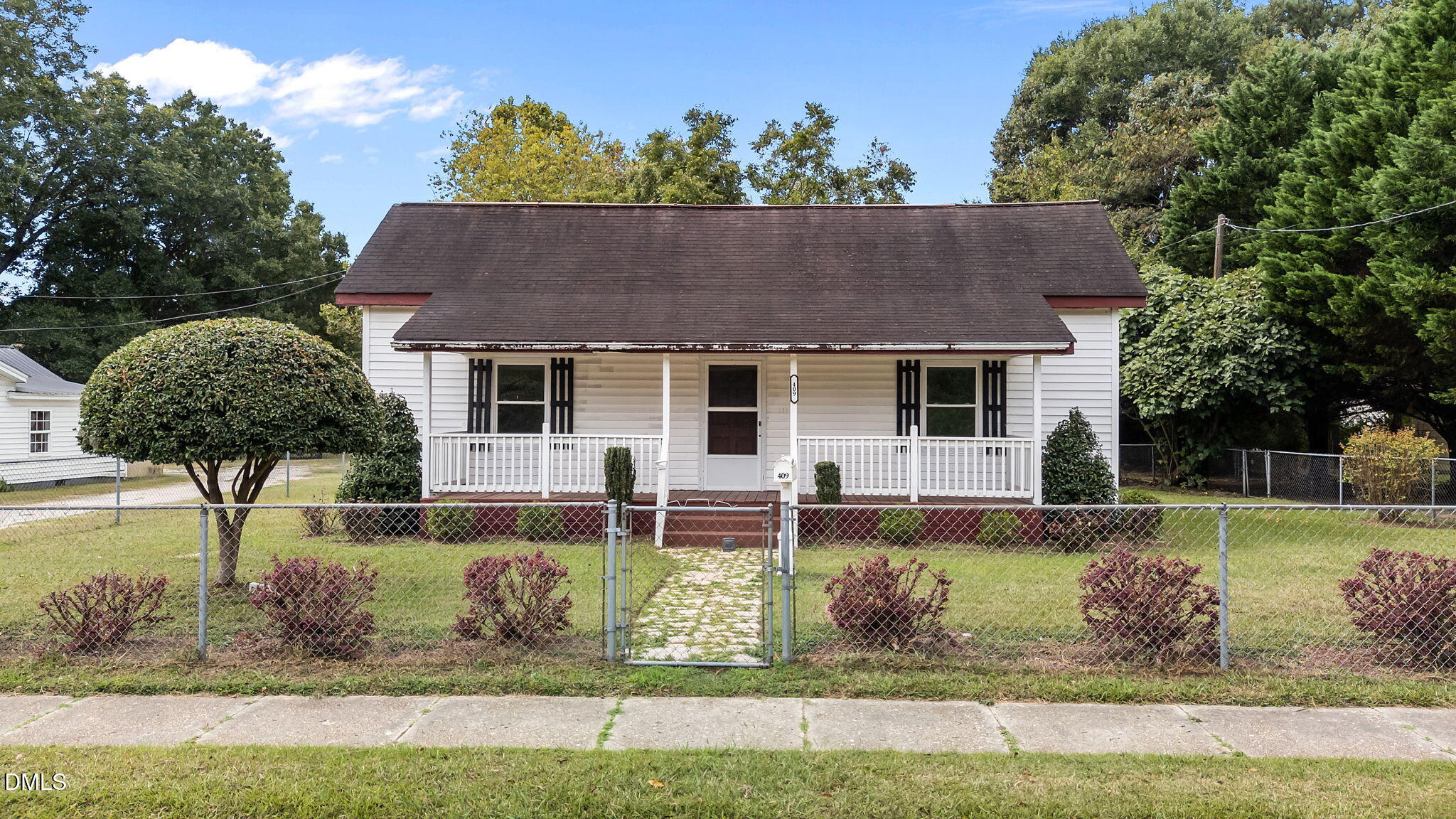 409 W Drive Selma, NC 27576 - Photo 26 of 46 2-web-or-mls-DJI_20250915112250_0819_D