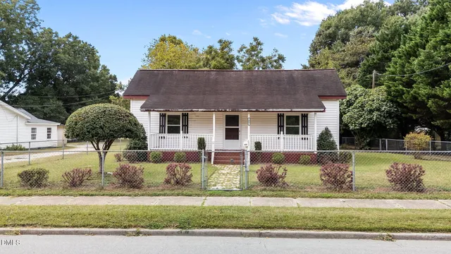 $140,000 | 409 W Drive, Selma, NC 27576