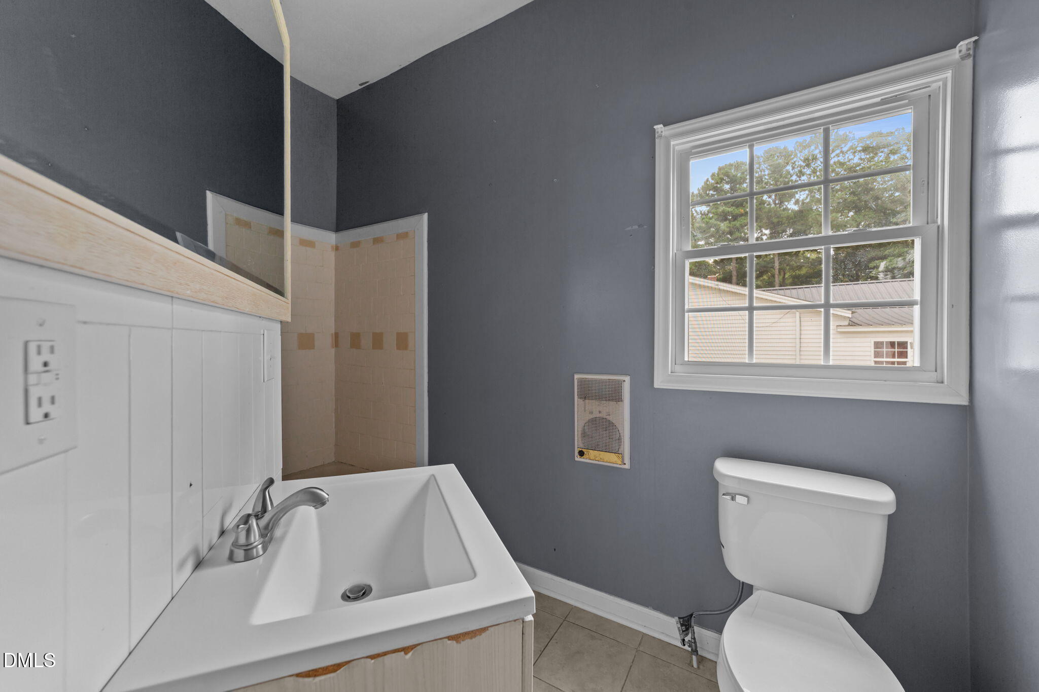 409 W Drive Selma, NC 27576 - Photo 8 of 46 29-web-or-mls-VB4A3550