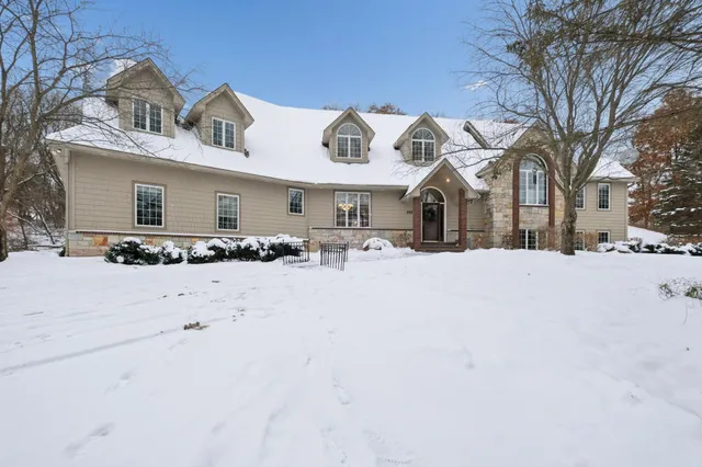 $1,100,000 | 6507 Orchard Ridge Trail, Woodbury, MN 55129