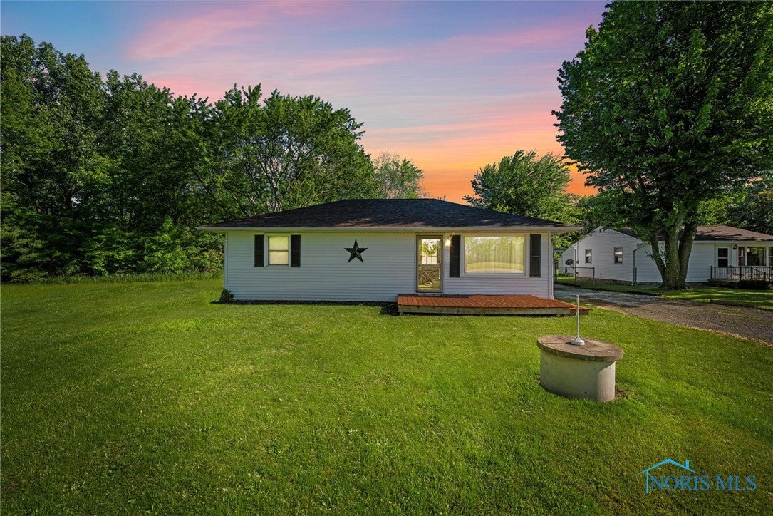 5105 West Fremont Road Port Clinton, OH 43452 - Photo 1 of 27 Gallery Image 1