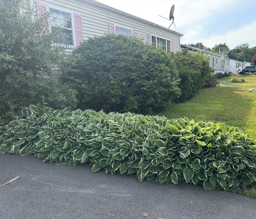 18 Tucker Terrace Raynham, MA 02767 - Photo 2 of 12