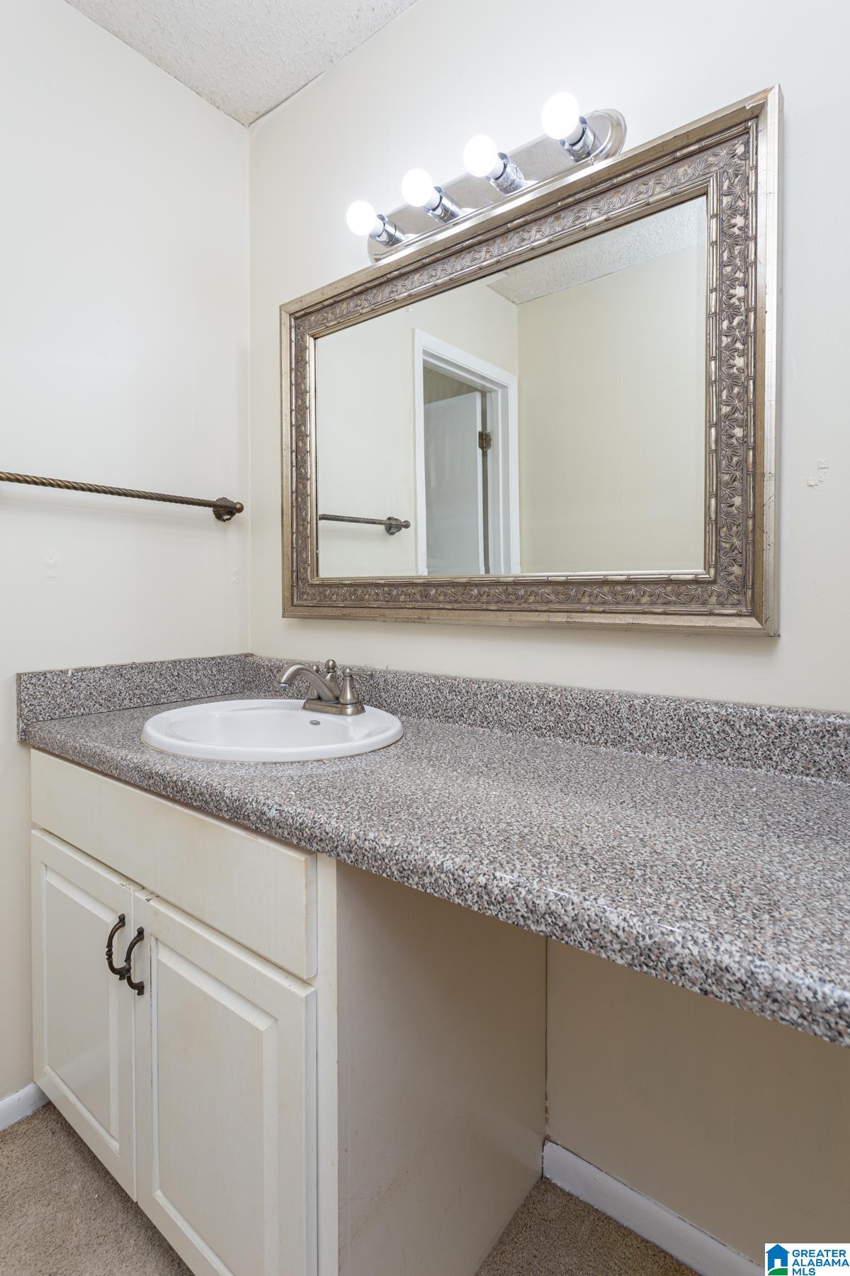 130 Oak Road Anniston, AL 36206 - Photo 24 of 31