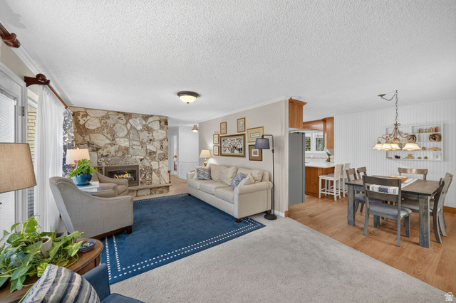 3298 Cherokee Lane Provo, UT 84604 - Photo 2 of 44 Gallery Image 2