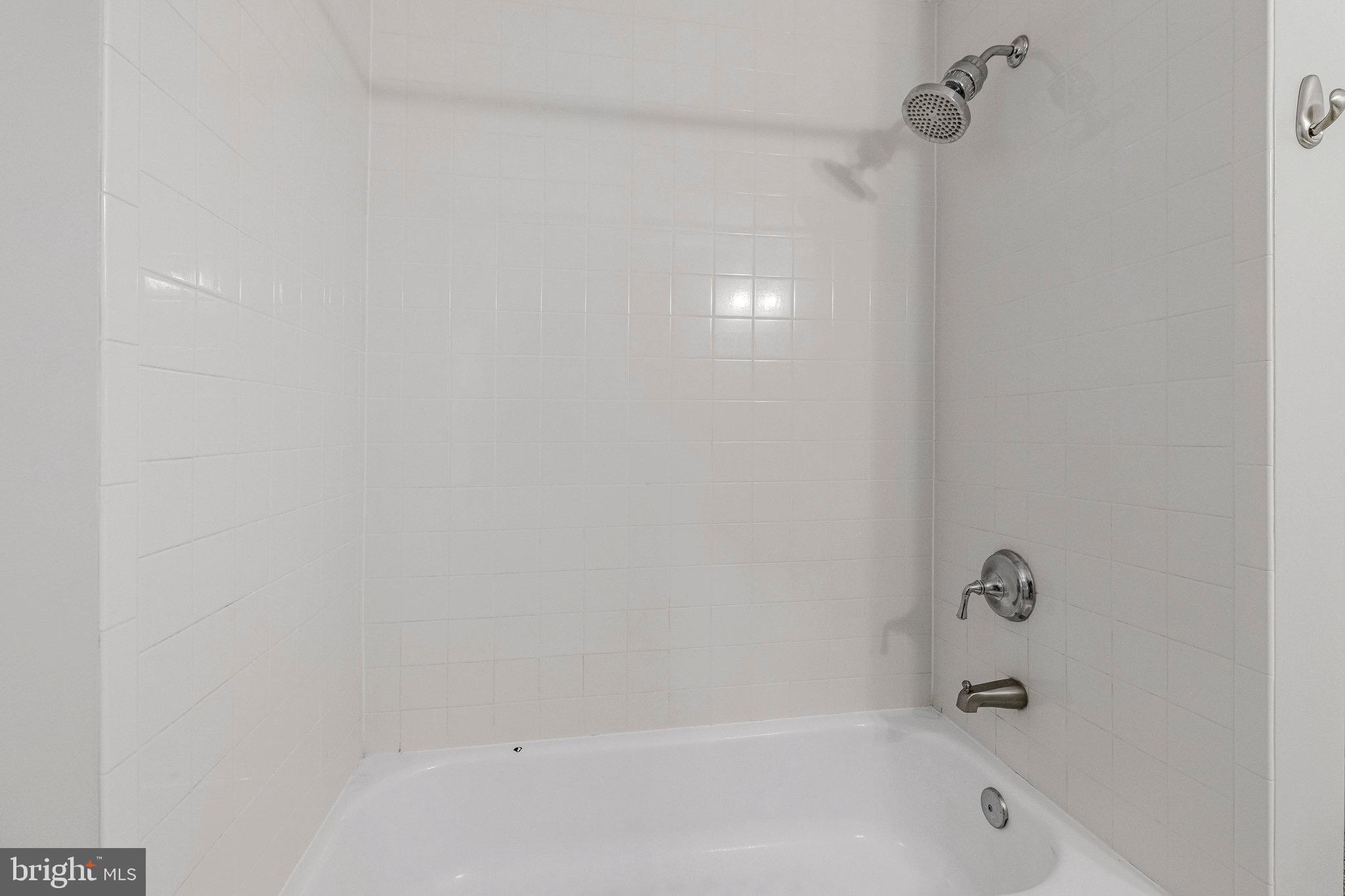 12212 Eagles Nest Court, Unit B Germantown, MD 20874 - Photo 3 of 36