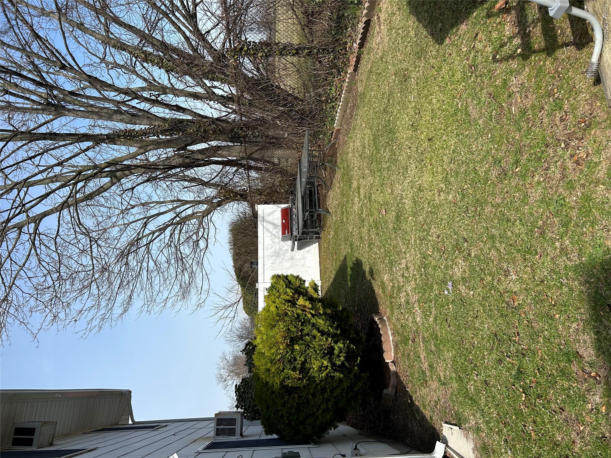 82 Bedford Road Hempstead, NY 11550 - Photo 24 of 25