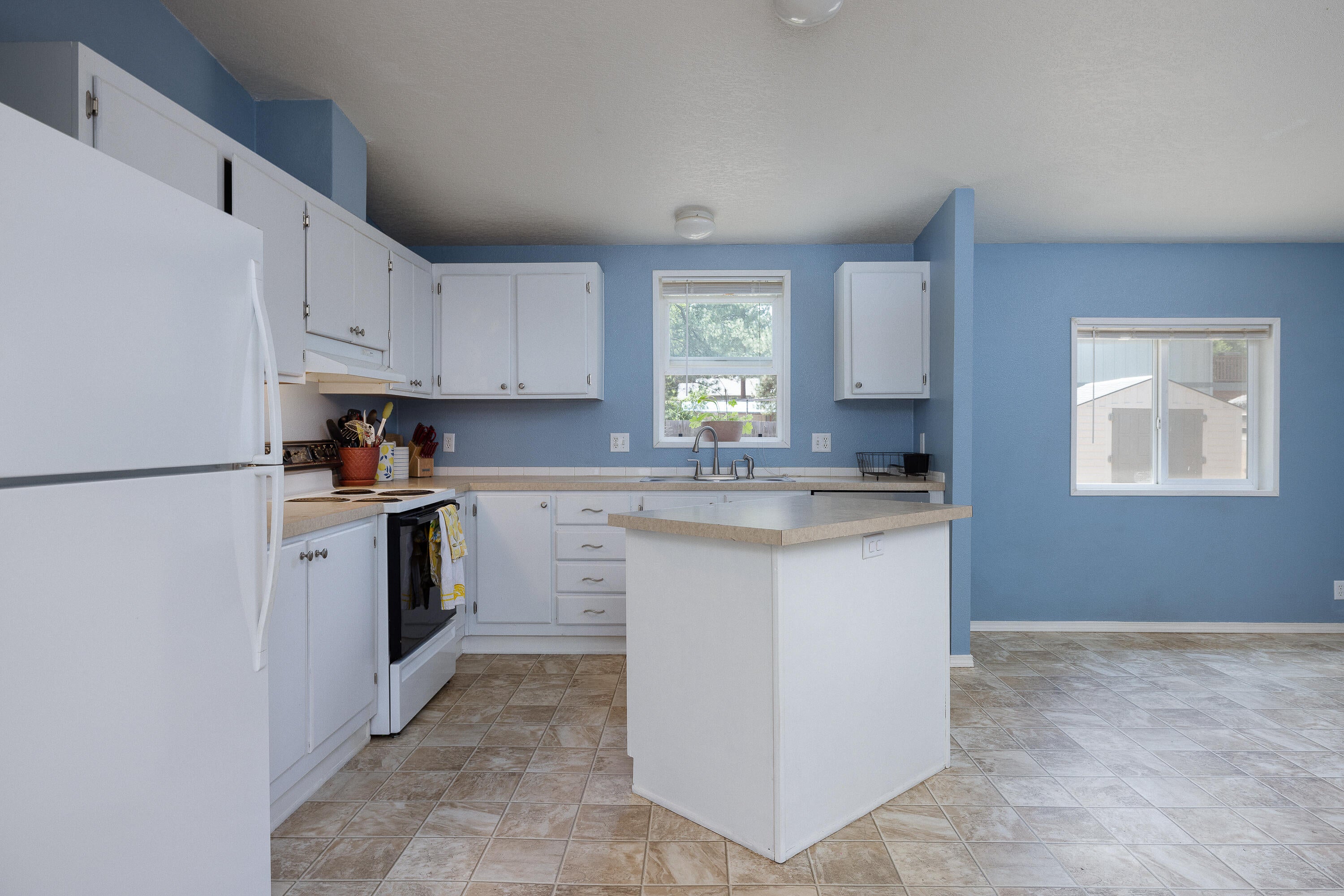 60212 Cinder Butte Road Bend, OR 97702 - Photo 5 of 17 60212 Cinder Butte-6