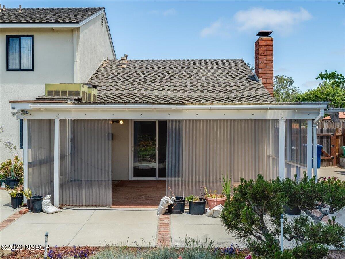 360 Tallyho Road Santa Maria, CA 93455 - Photo 60 of 72 a front view of a house with garage