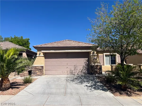 $2,600 | 10922 Moonbeam Glow Lane, Las Vegas, NV 89135
