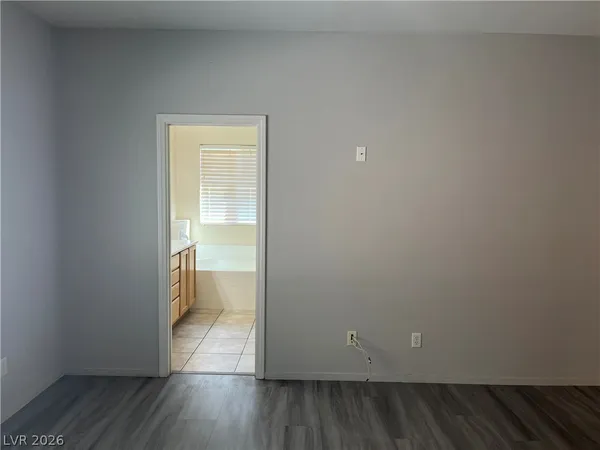 $2,600 | 10922 Moonbeam Glow Lane, Las Vegas, NV 89135