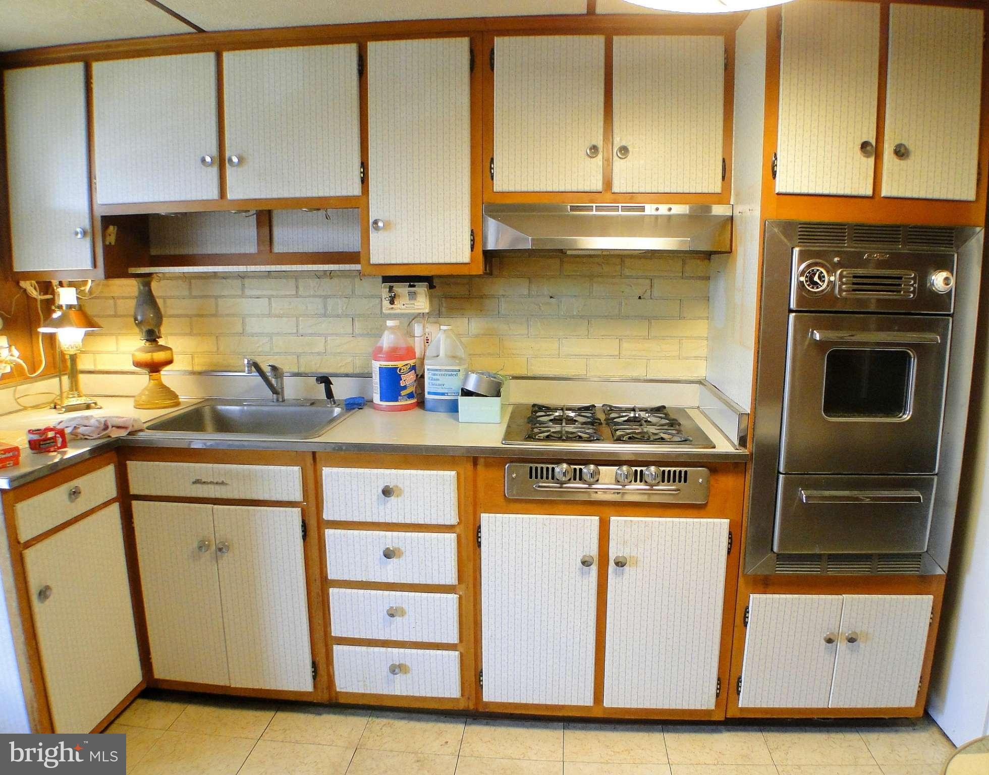 7843 Kentley Road Baltimore, MD 21222 - Photo 7 of 13 Kitchen