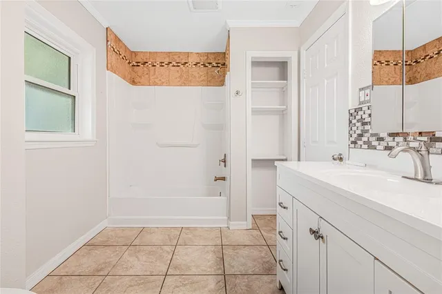 $1,750 | 1607 South Lakeview Avenue, Leesburg, FL 34748