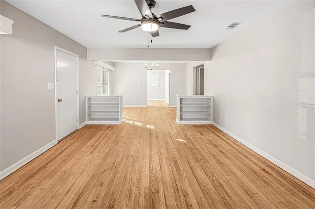 $1,750 | 1607 South Lakeview Avenue, Leesburg, FL 34748