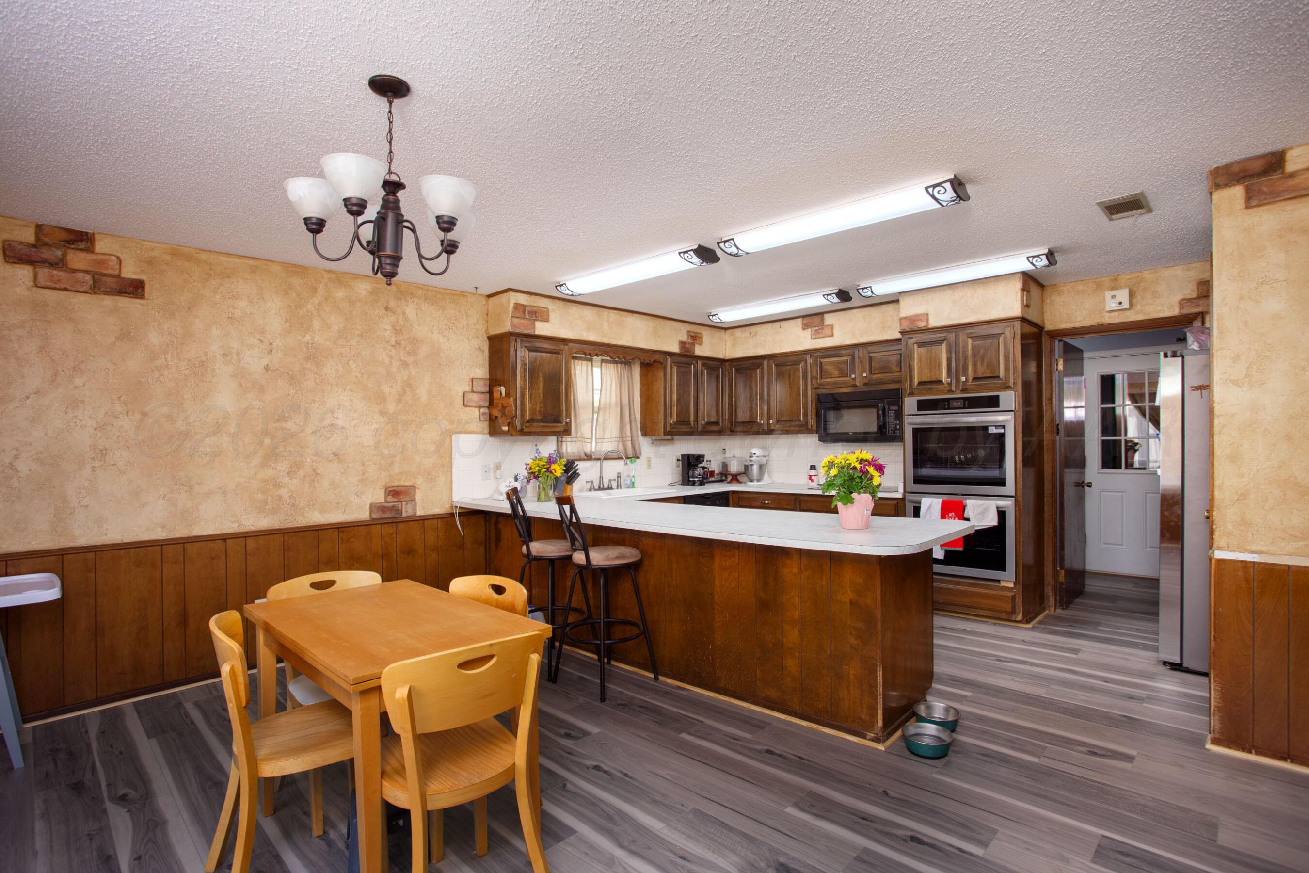 5016 Yale Street Amarillo, TX 79109 - Photo 21 of 31 Kitchen/Dining