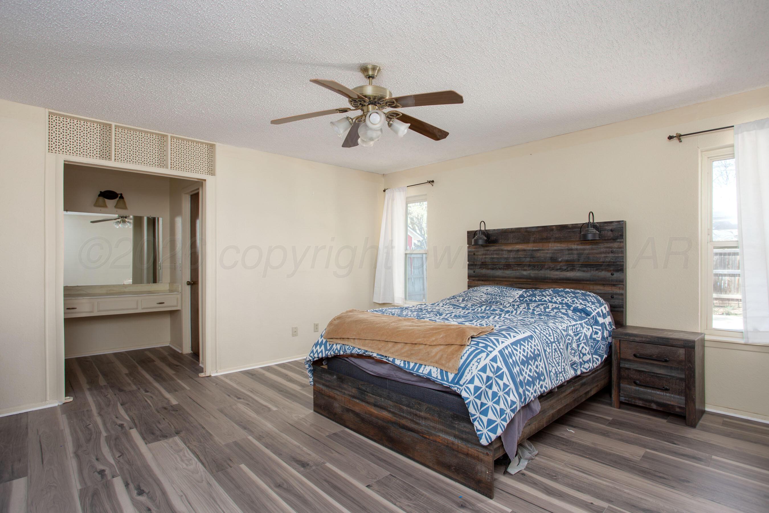 5016 Yale Street Amarillo, TX 79109 - Photo 10 of 31 Primary Bedroom