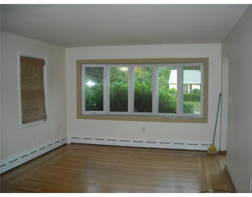 1 Evergreen Road Lincoln, RI 02865 - Photo 4 of 8 Living Room. l