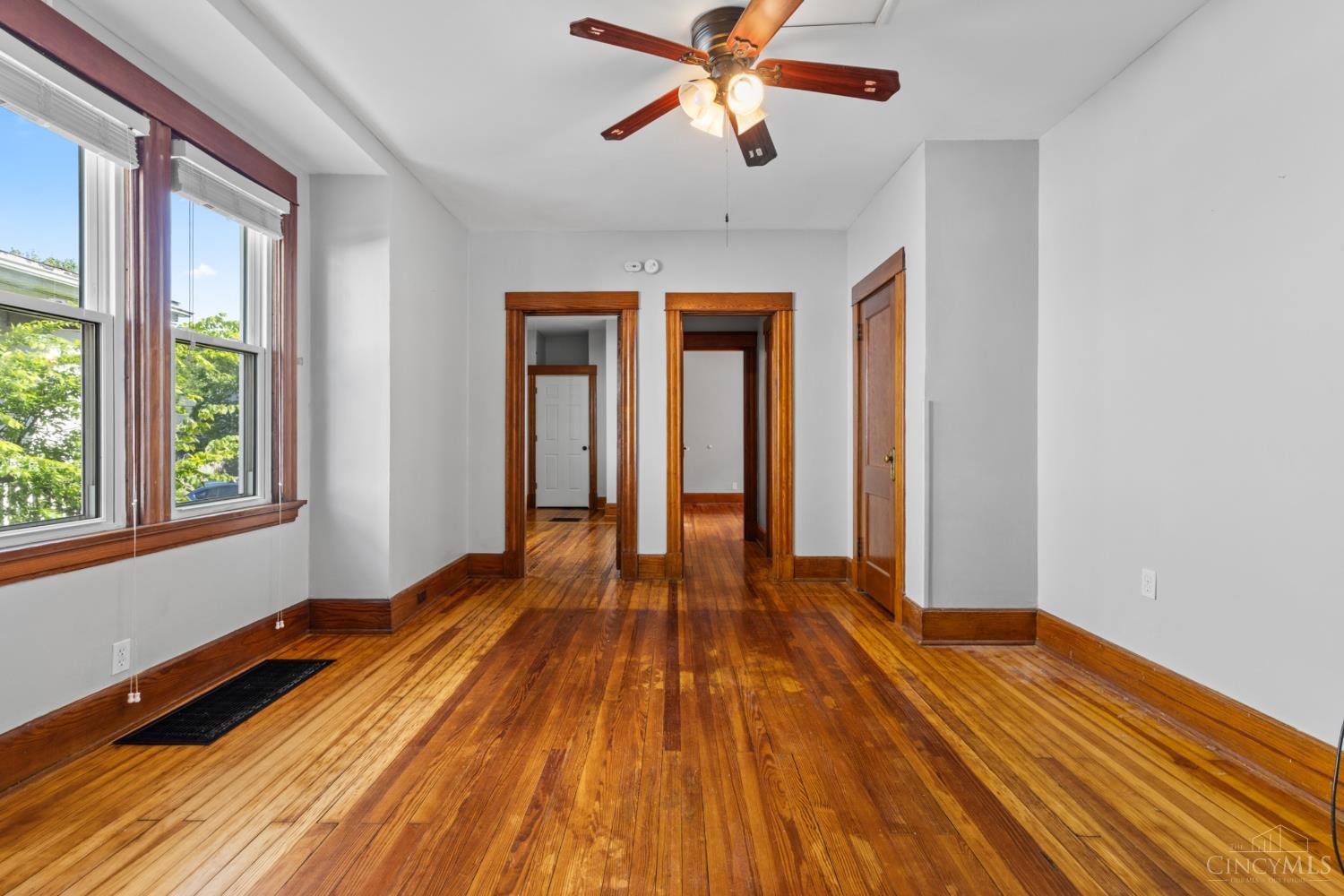 3403 Brotherton Road Cincinnati, OH 45209 - Photo 10 of 25