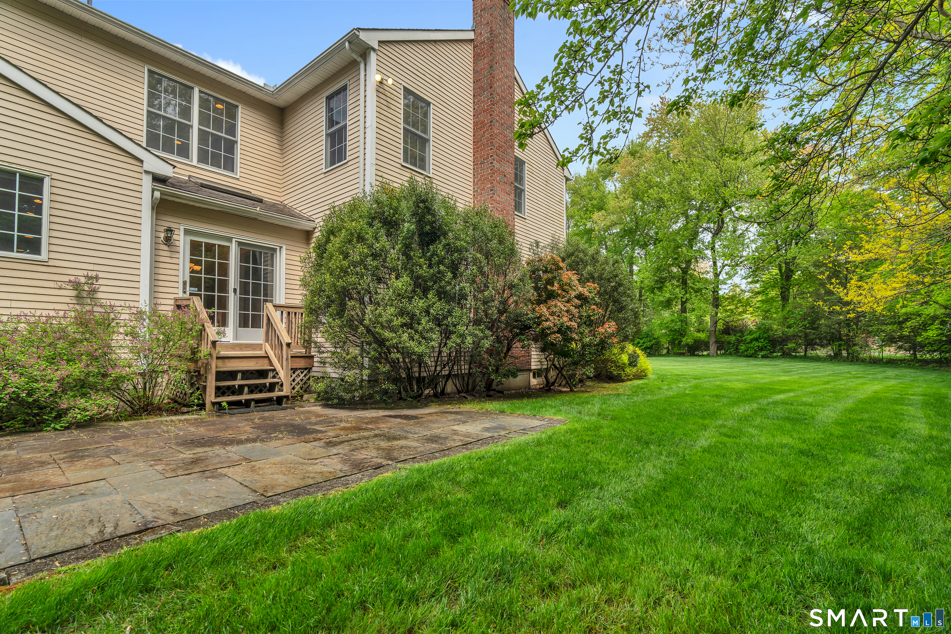 105 Beecher Road Woodbridge, CT 06525 - Photo 36 of 40
