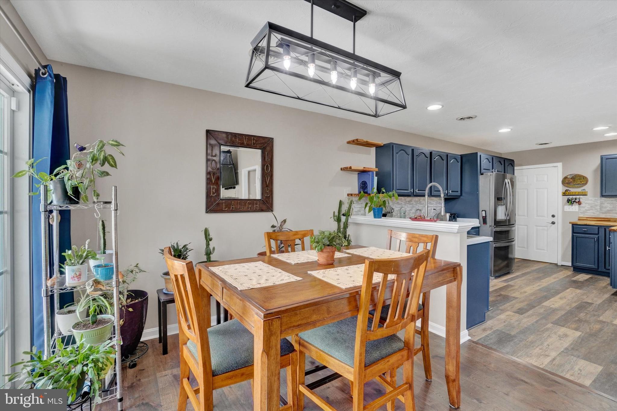 322 Clark's Way York, PA 17403 - Photo 8 of 32