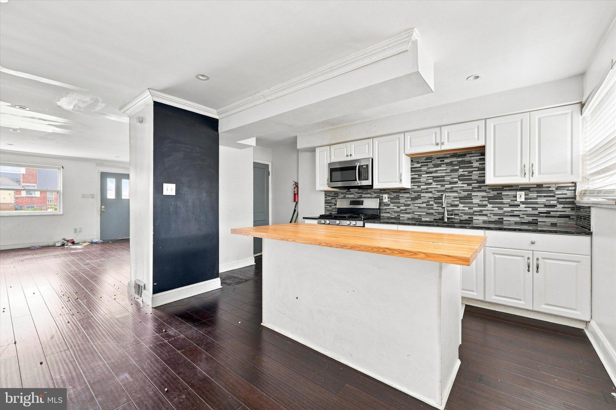 1984 Carter Road Folcroft, PA 19032 - Photo 4 of 15 Gallery Image 4