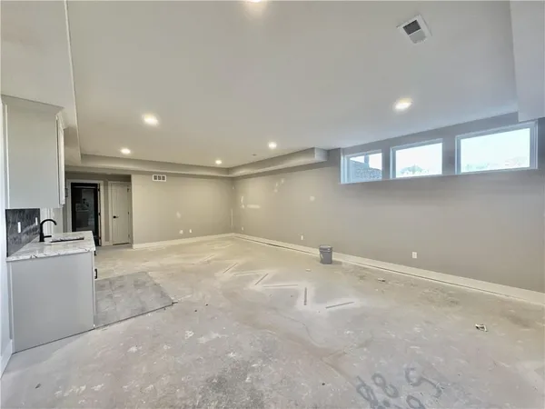 $749,900 | 12740 North Larkspur Ln., Platte City, MO 64079