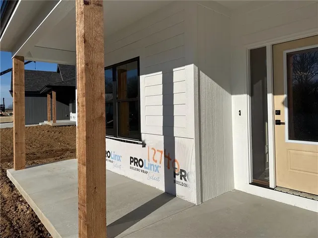 $749,900 | 12740 North Larkspur Ln., Platte City, MO 64079