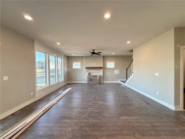 $749,900 | 12740 North Larkspur Ln., Platte City, MO 64079