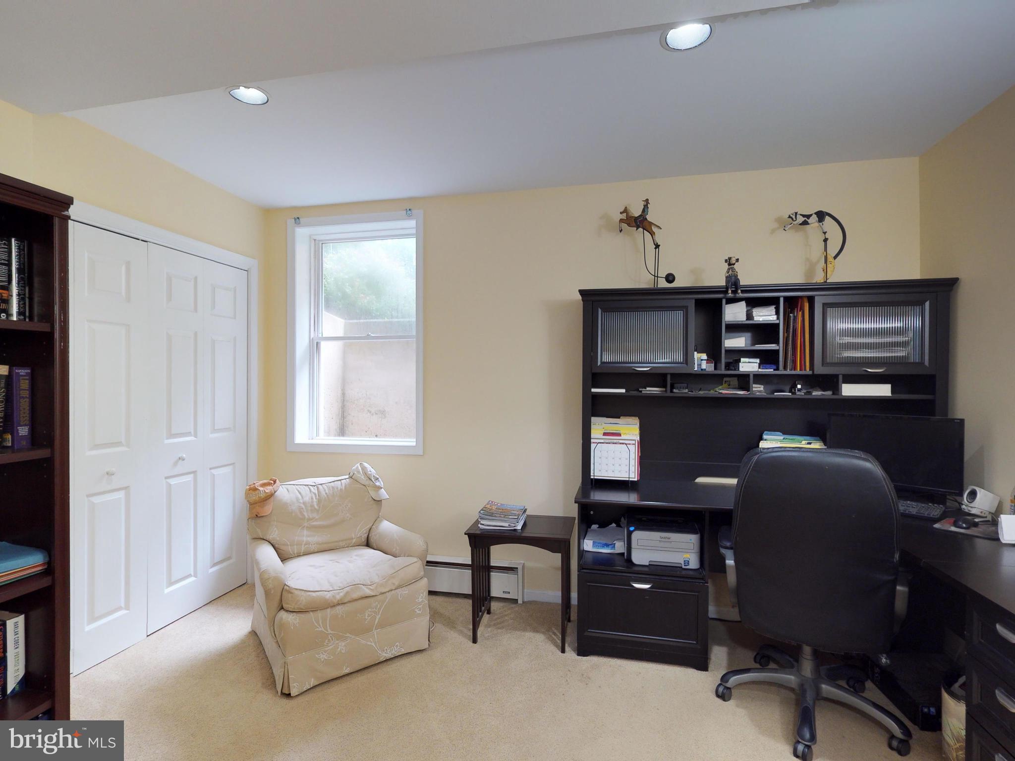 6502 Weymouth Road Baltimore, MD 21212 - Photo 36 of 41 Bedroom #5/ office