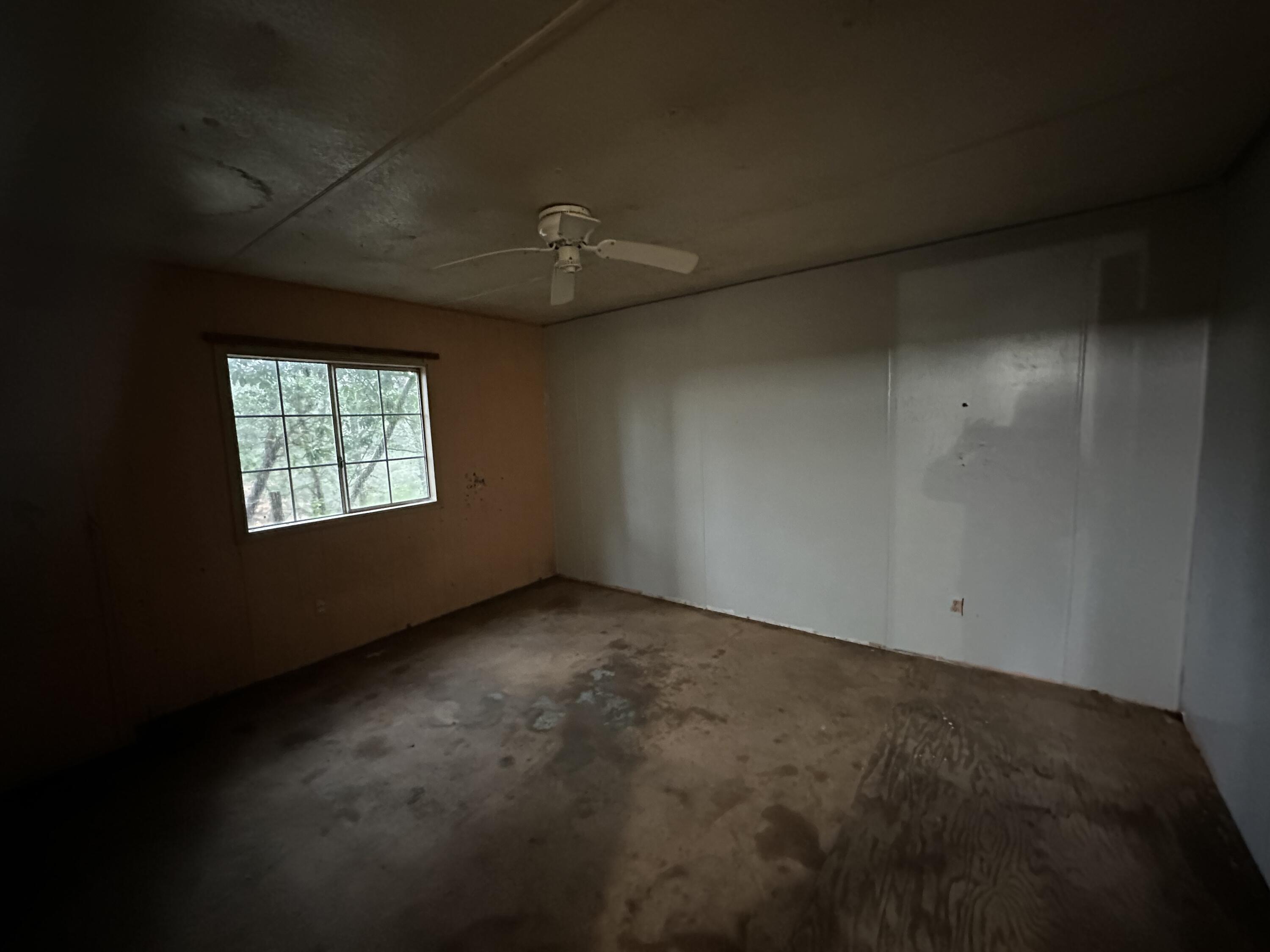 617 Glendon Road Cave Junction, OR 97523 - Photo 14 of 33 Primary Bedroom