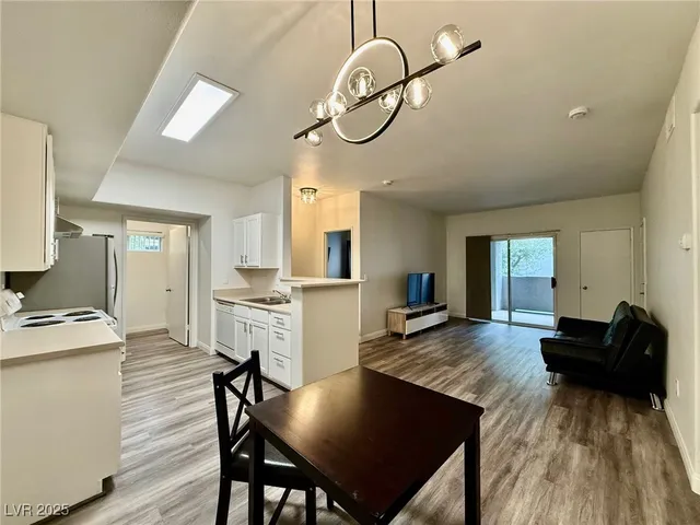 $1,395 | 2615 West Gary Avenue, Unit 2061, Las Vegas, NV 89123