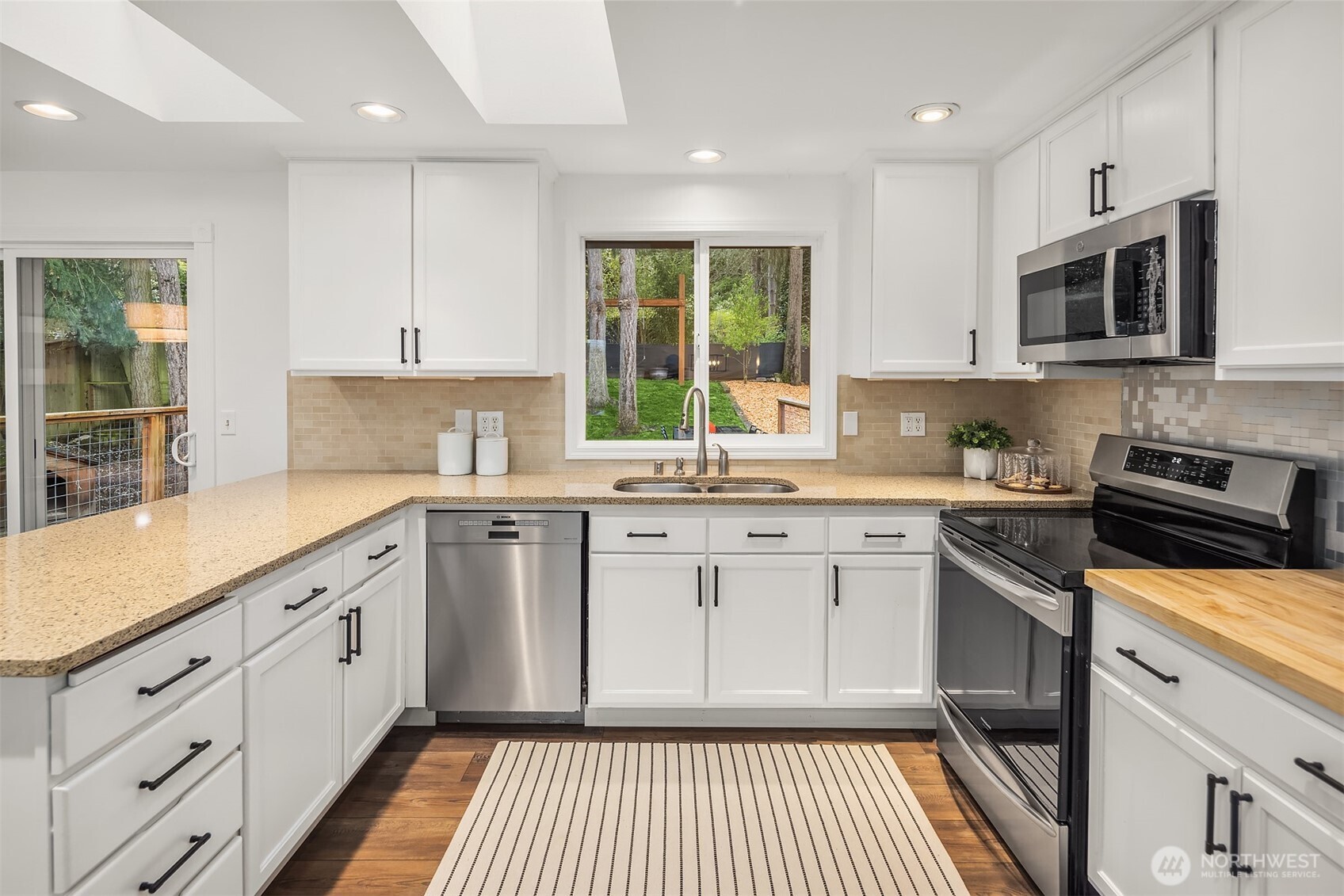 23705 7th Avenue West Bothell, WA 98021 - Photo 13 of 40