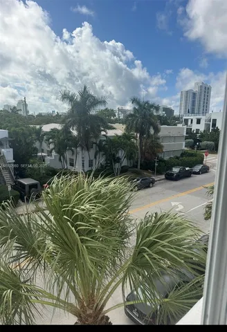 $2,000 | Flamingo-Lummus, Miami Beach, FL 33139