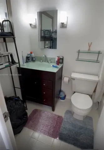 $2,000 | Flamingo-Lummus, Miami Beach, FL 33139